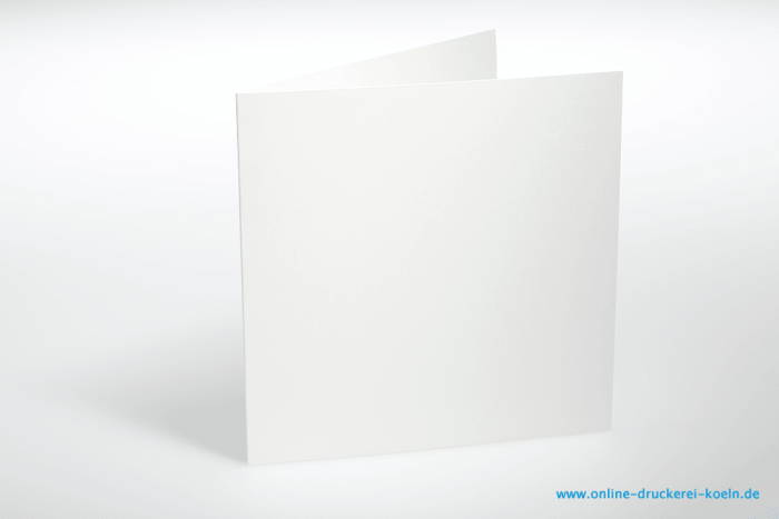 einladungskarte-quadrat-weiss-creme